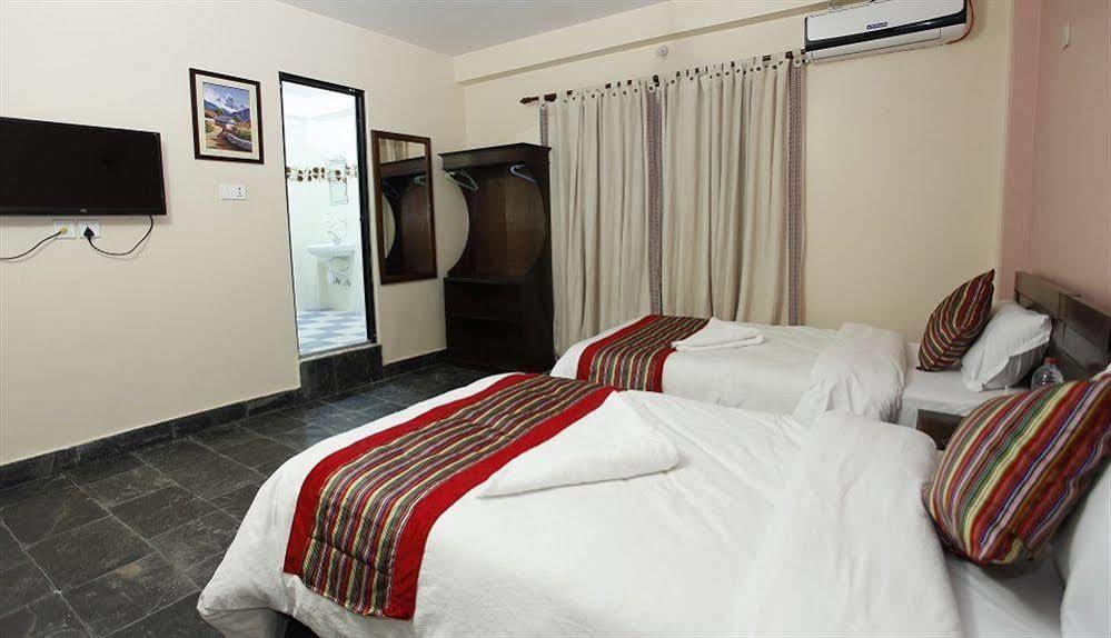 Pokhara Eco Resort Luaran gambar