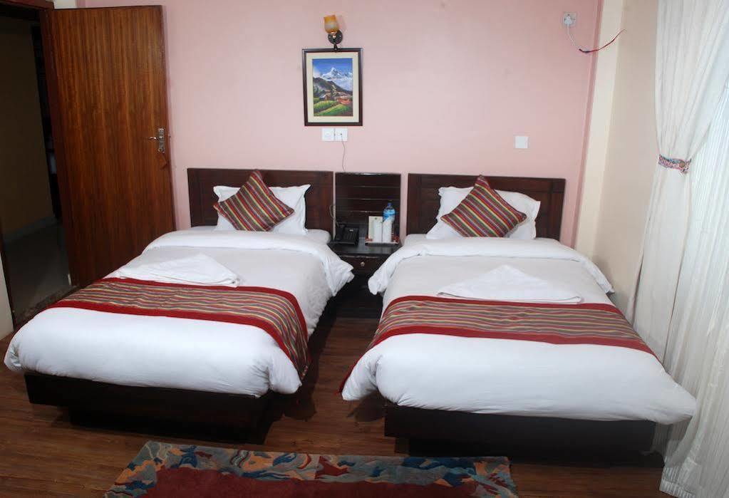 Pokhara Eco Resort Luaran gambar