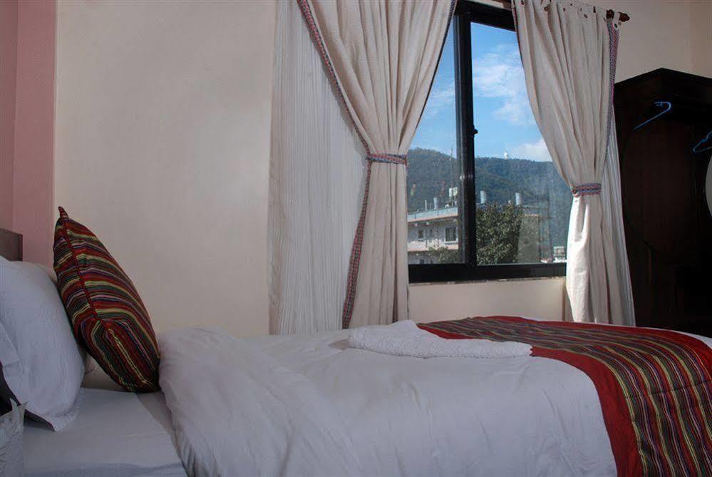 Pokhara Eco Resort Luaran gambar