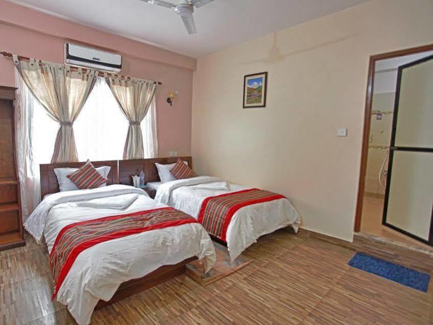 Pokhara Eco Resort Luaran gambar