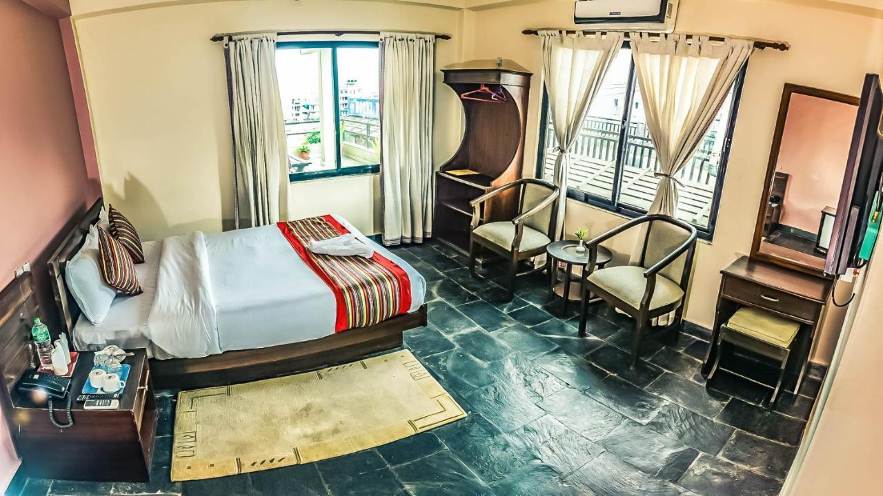 Pokhara Eco Resort Luaran gambar