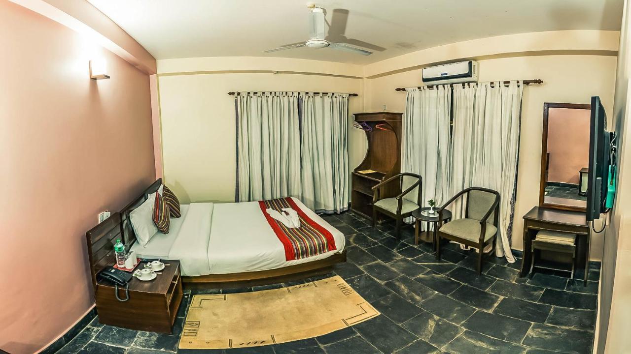 Pokhara Eco Resort Luaran gambar