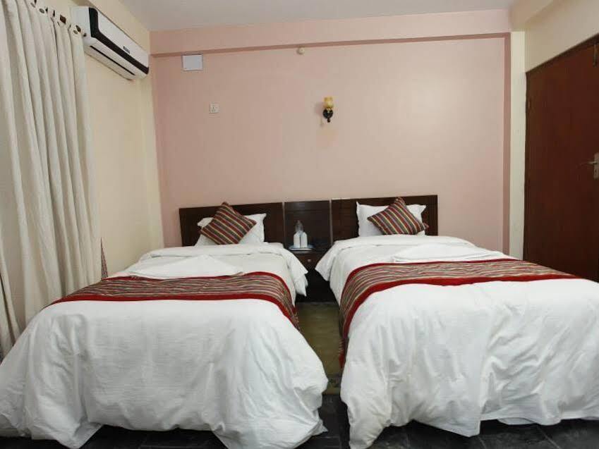 Pokhara Eco Resort Luaran gambar